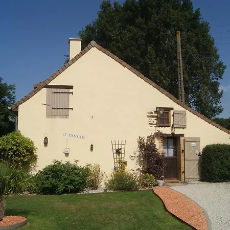 Dom wakacyjny Maison Avec Piscine Proche Du Circuit