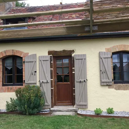 Maison Avec Piscine Proche Du Circuit Holiday home *